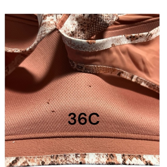 Victoria's Secret Incredible On Point Sports Bra Full Coverage Moderate Support - Picture 3 of 7